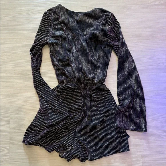 Topshop Black and Gold Long Sleeve Dress - Picture 2 of 6